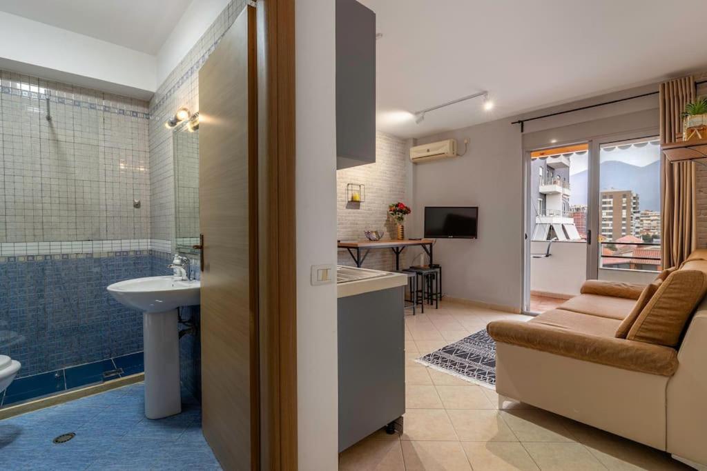 New Bazaar Apartment Tiranë Ngoại thất bức ảnh